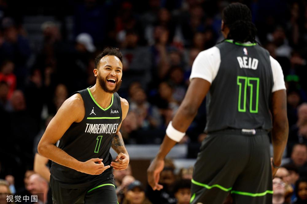 在面对对手 在面对对手